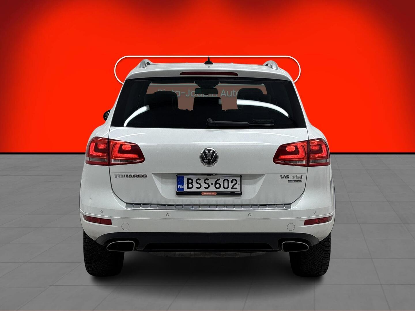 VOLKSWAGEN Touareg 2014