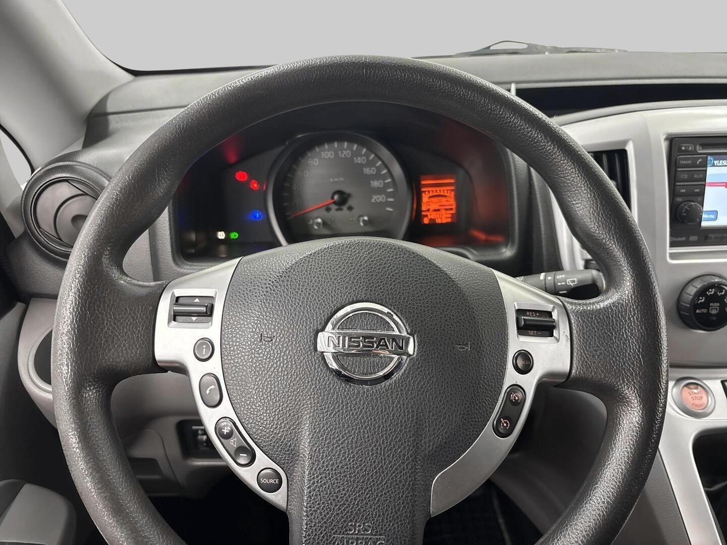 NISSAN NV200 2015