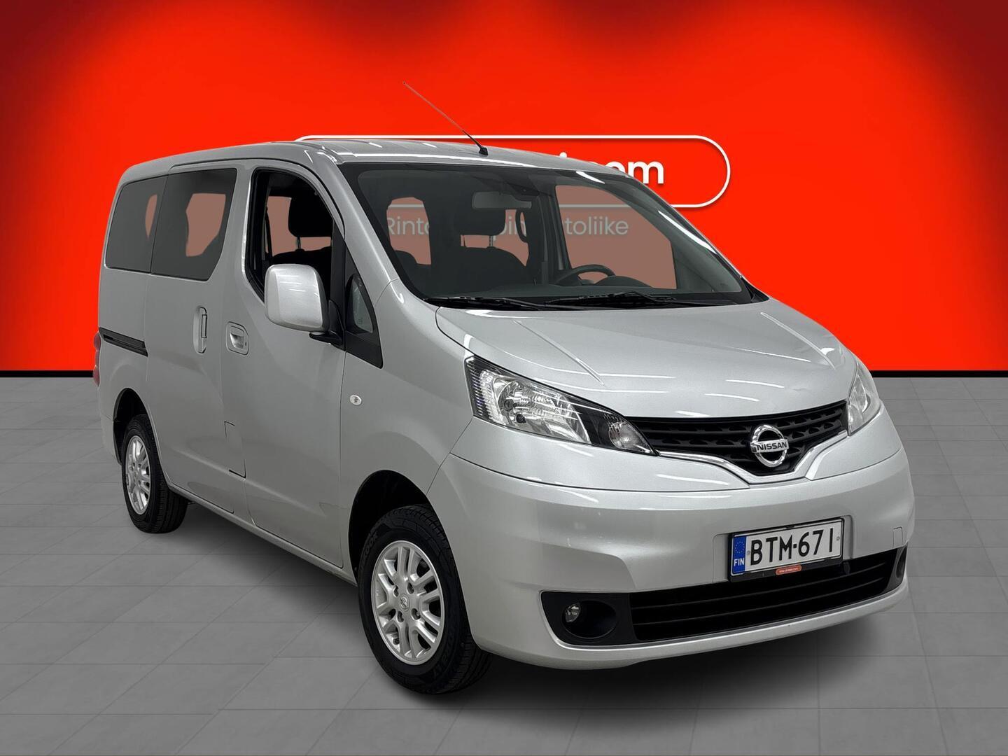 NISSAN NV200 2015