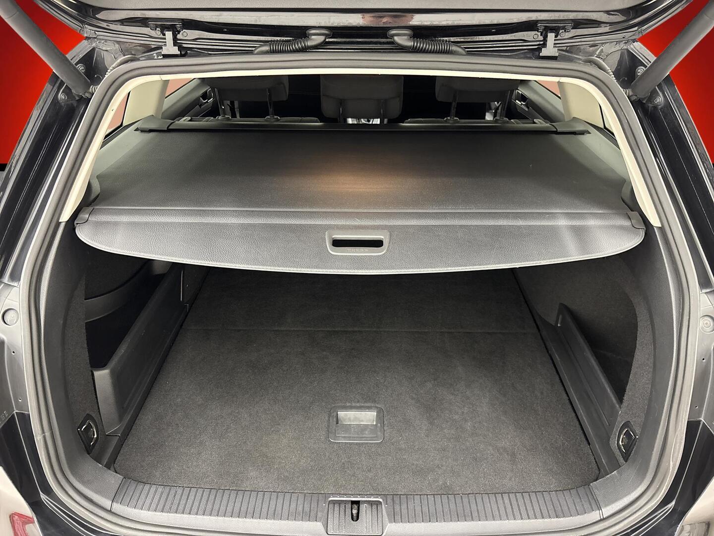 VOLKSWAGEN Passat 2019