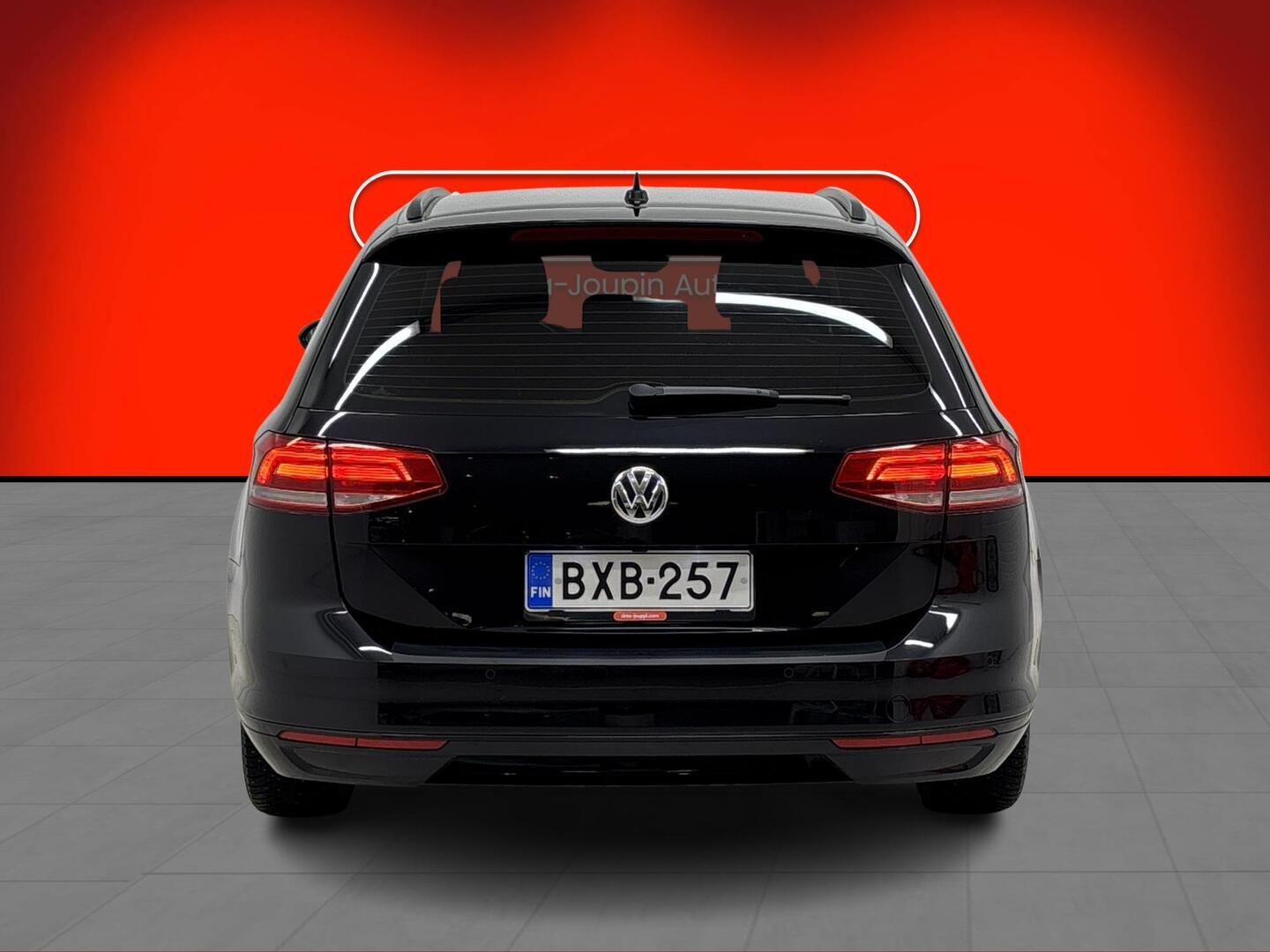 VOLKSWAGEN Passat 2019