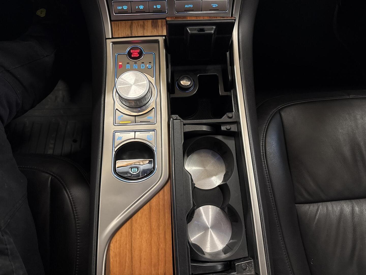 JAGUAR XF 2010