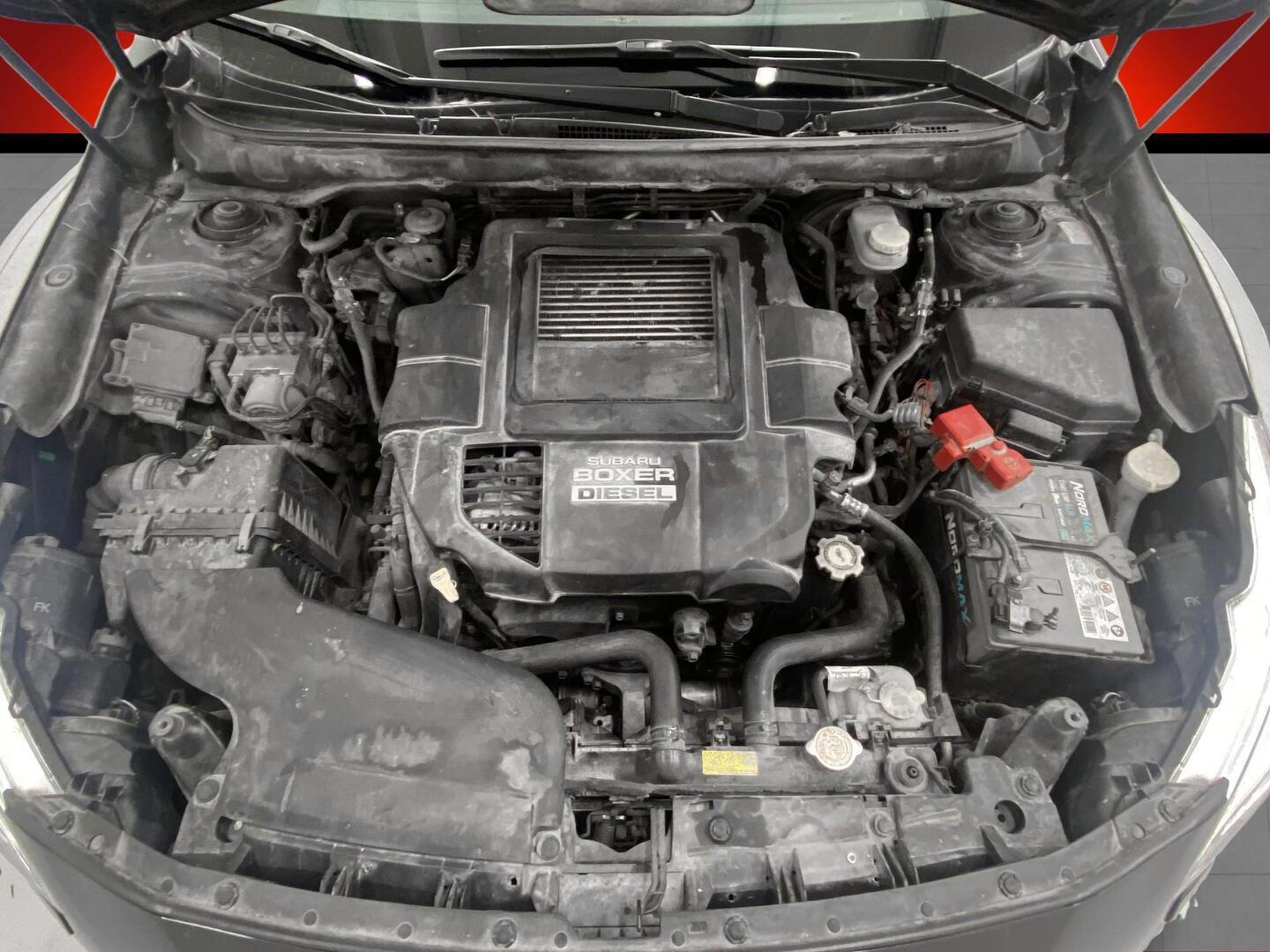 SUBARU Outback 2015