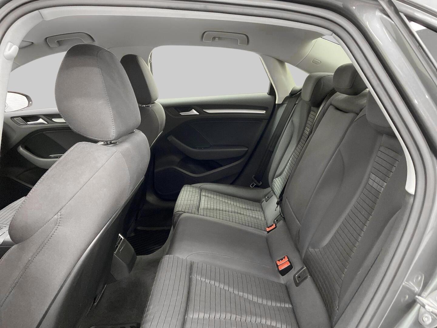 AUDI A3 2016
