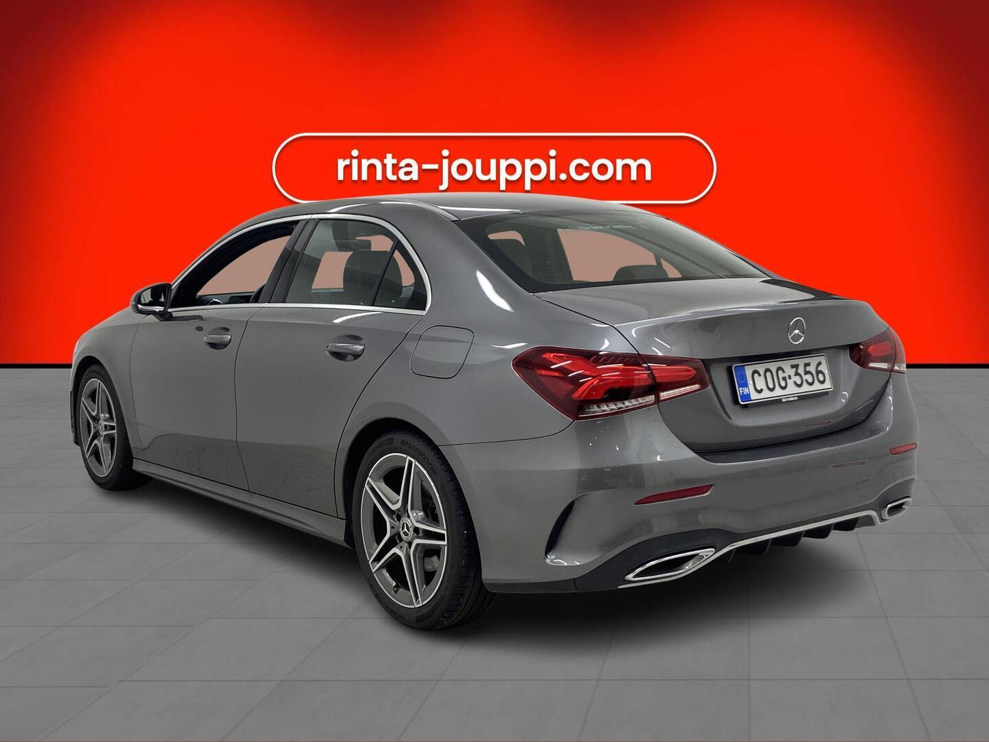 MERCEDES-BENZ A 2020