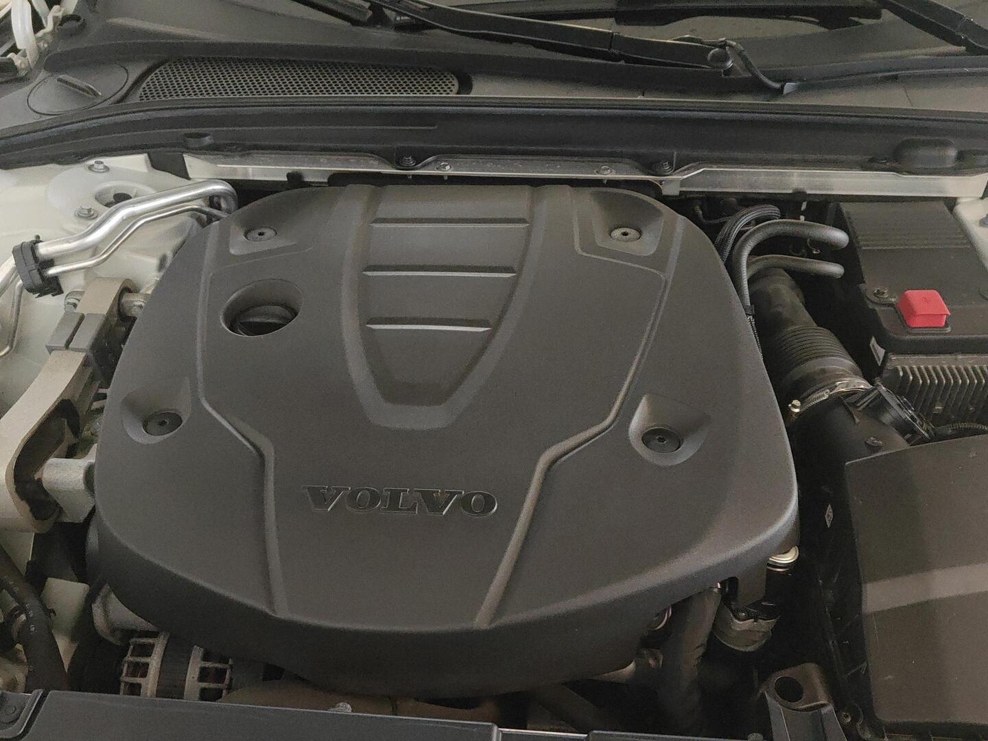 VOLVO V90 Cross Country 2017