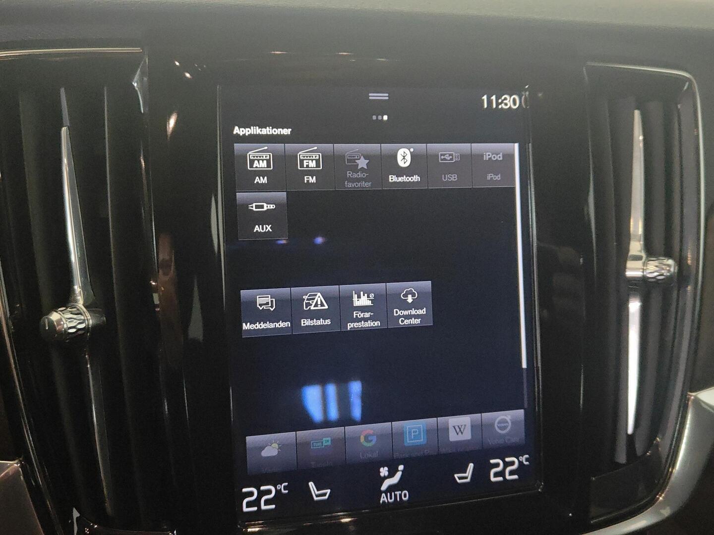 VOLVO V90 Cross Country 2017