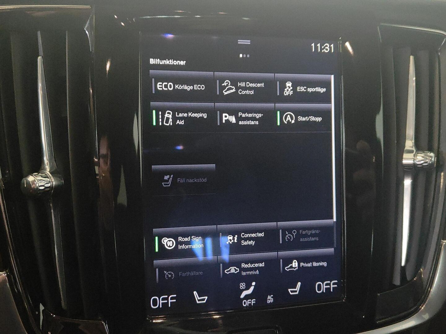 VOLVO V90 Cross Country 2017