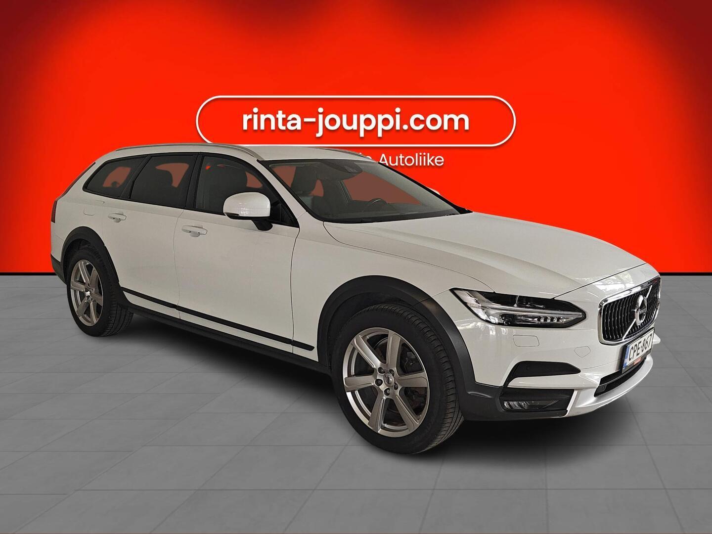 VOLVO V90 Cross Country 2017
