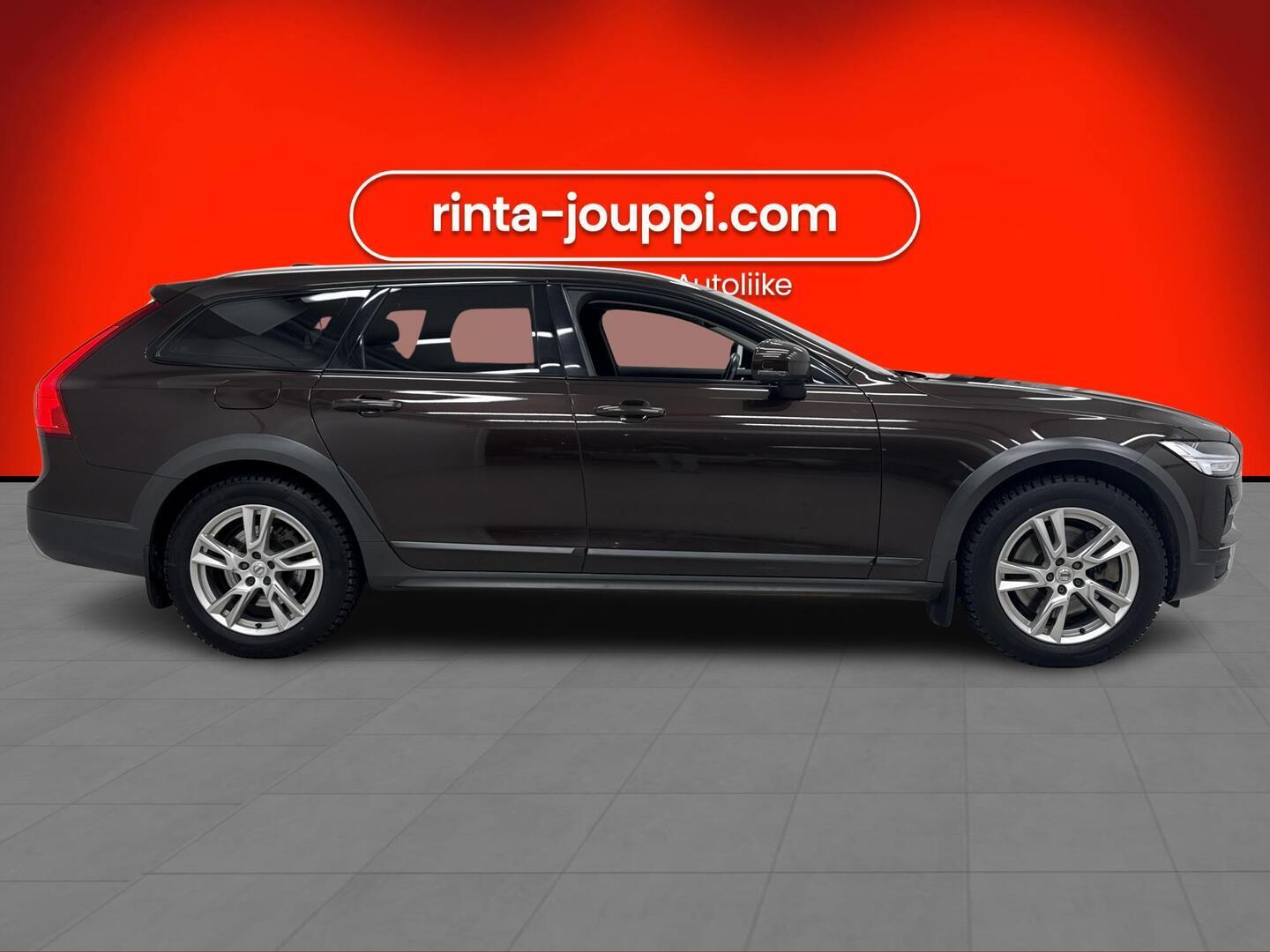 VOLVO V90 Cross Country 2019