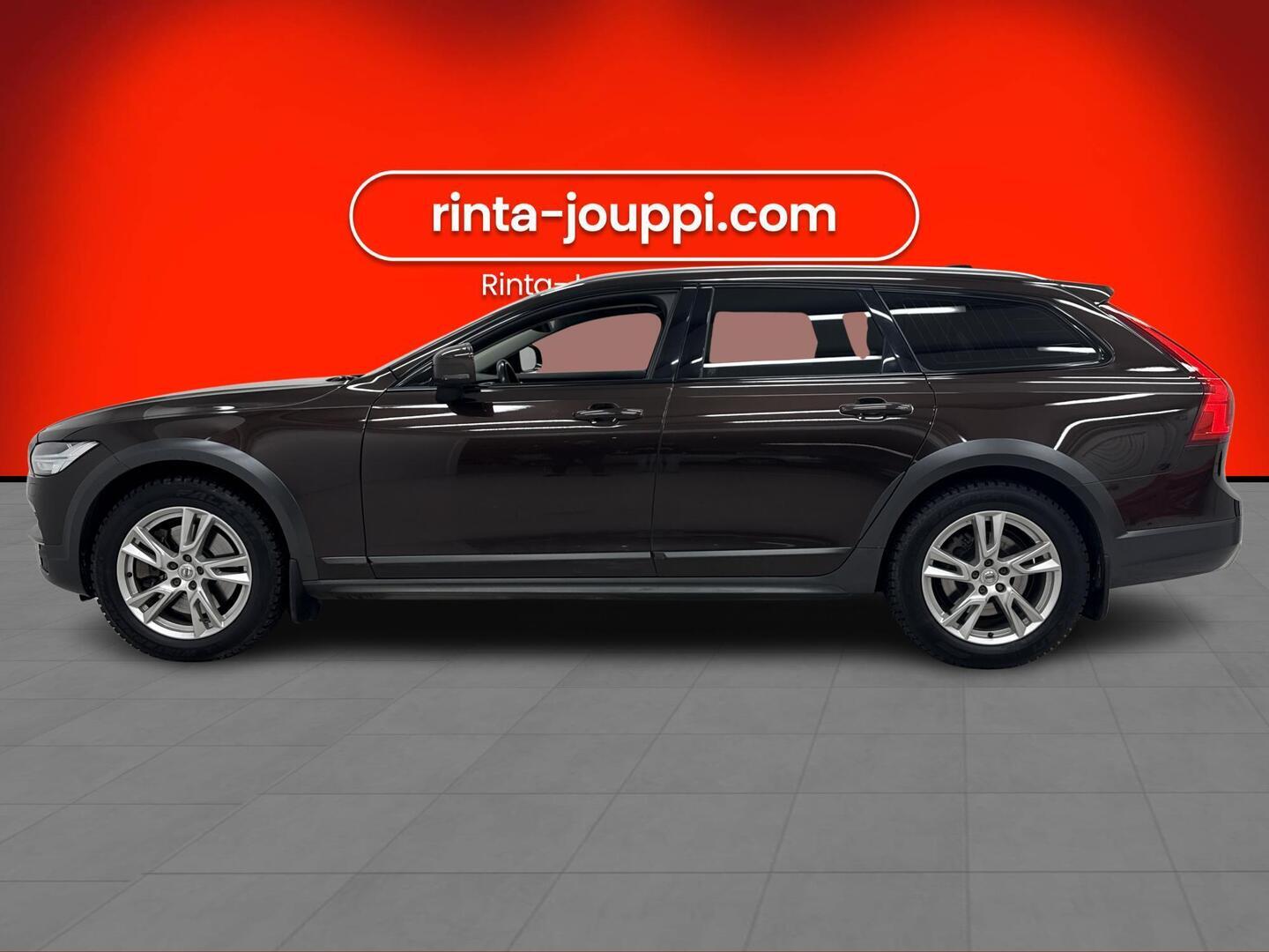 VOLVO V90 Cross Country 2019