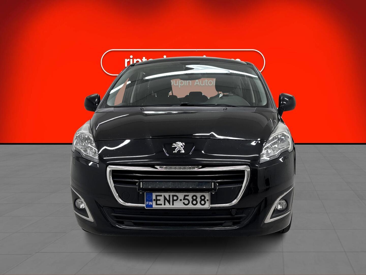 PEUGEOT 5008 2015