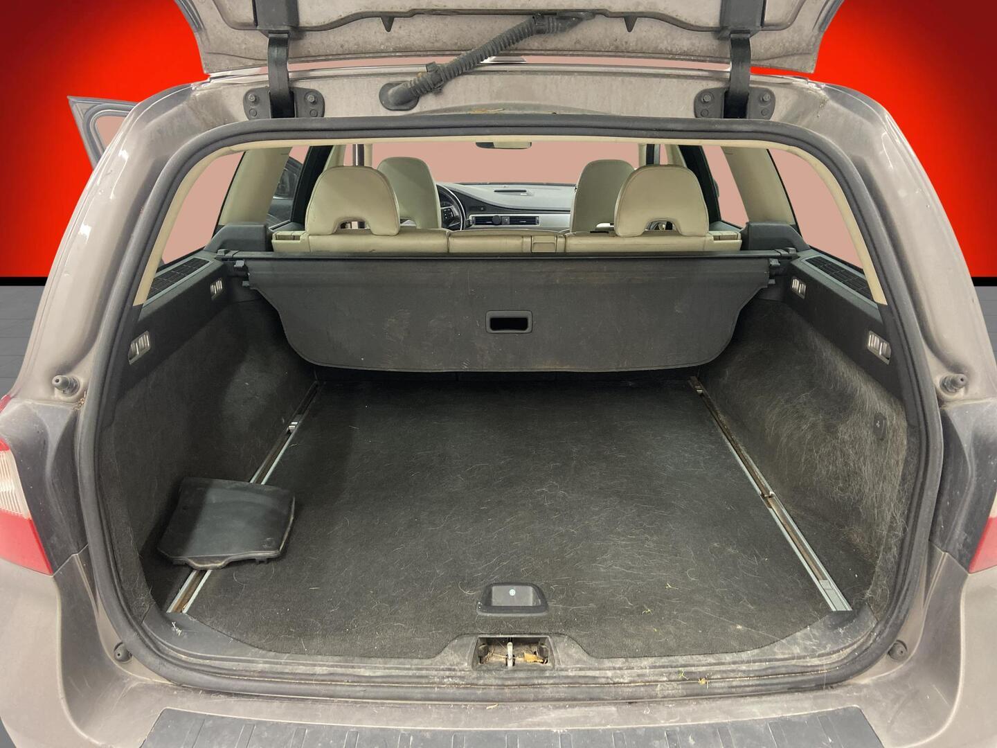 VOLVO V70 2008