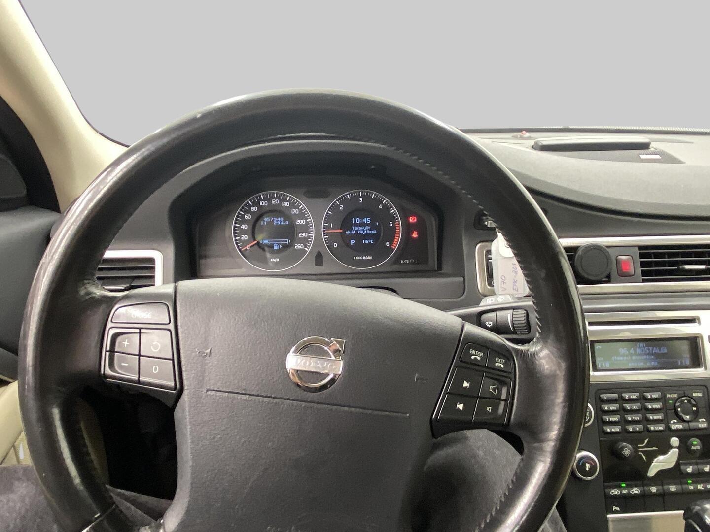 VOLVO V70 2008