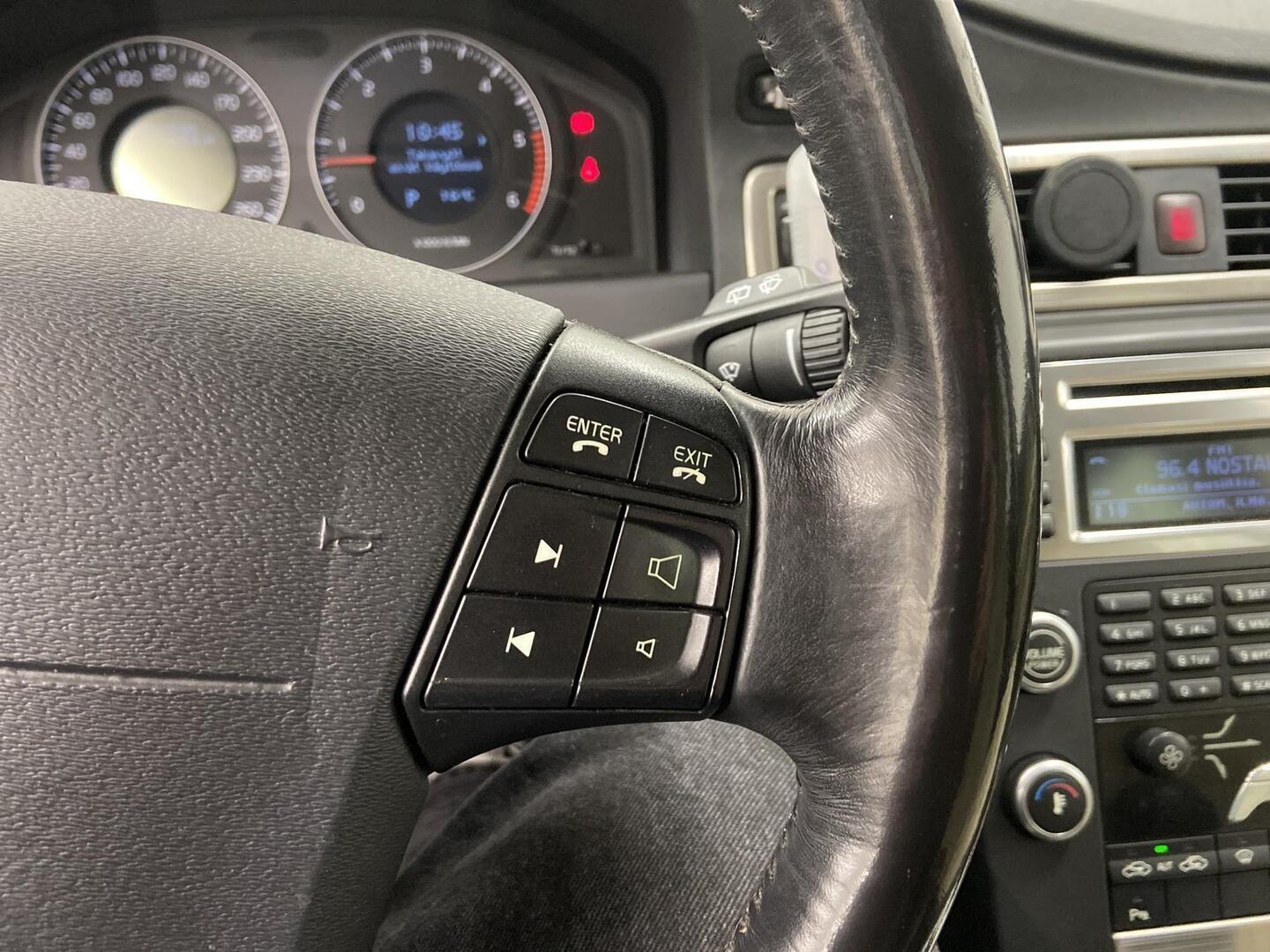 VOLVO V70 2008