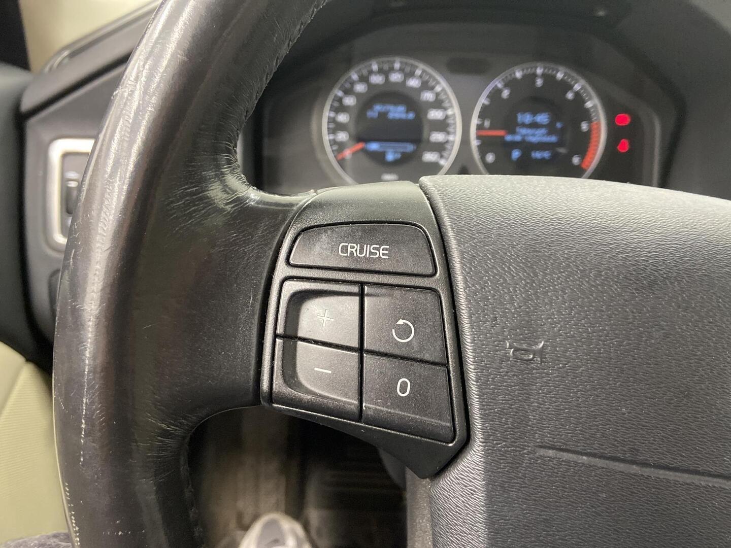 VOLVO V70 2008