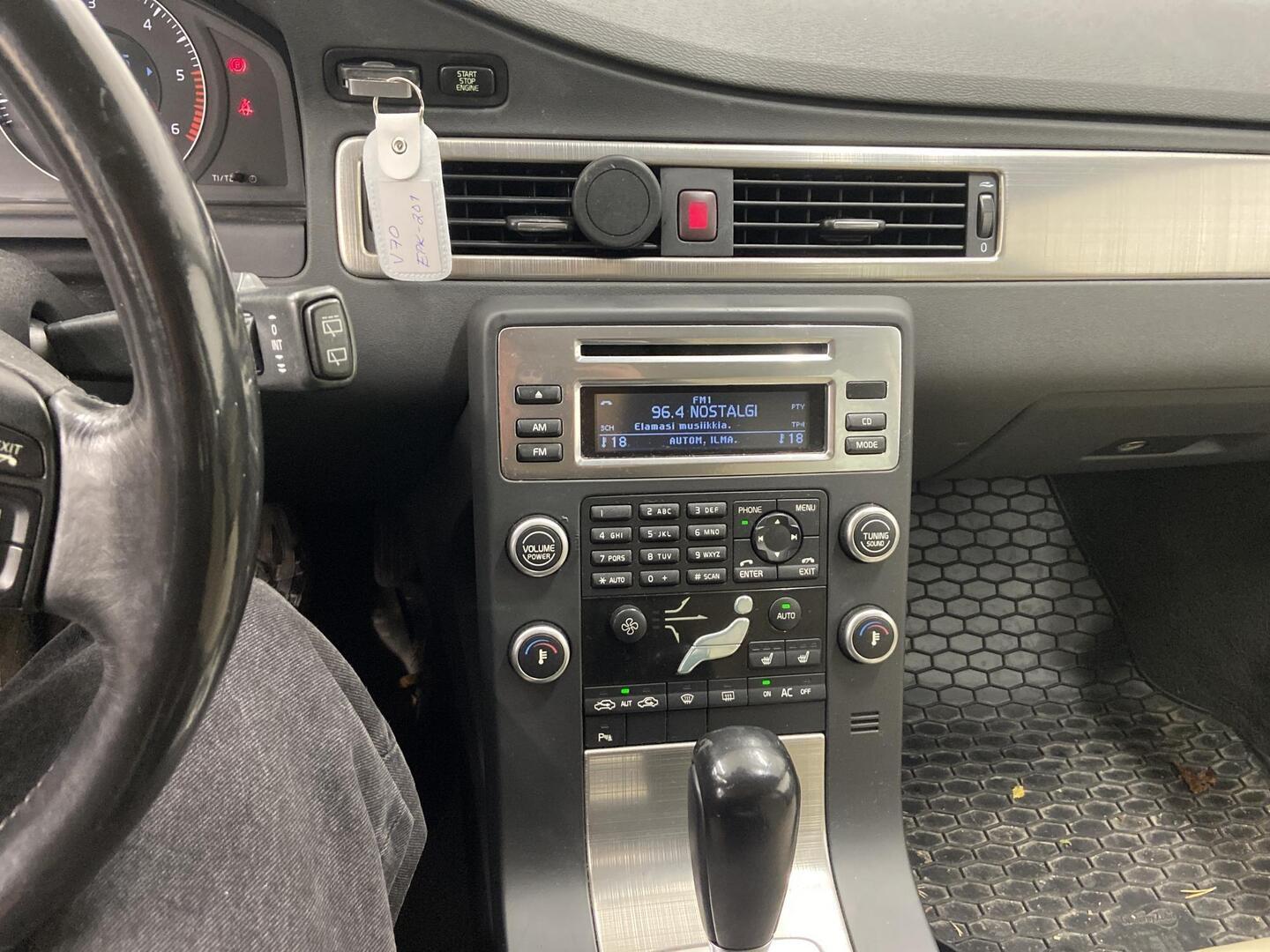 VOLVO V70 2008