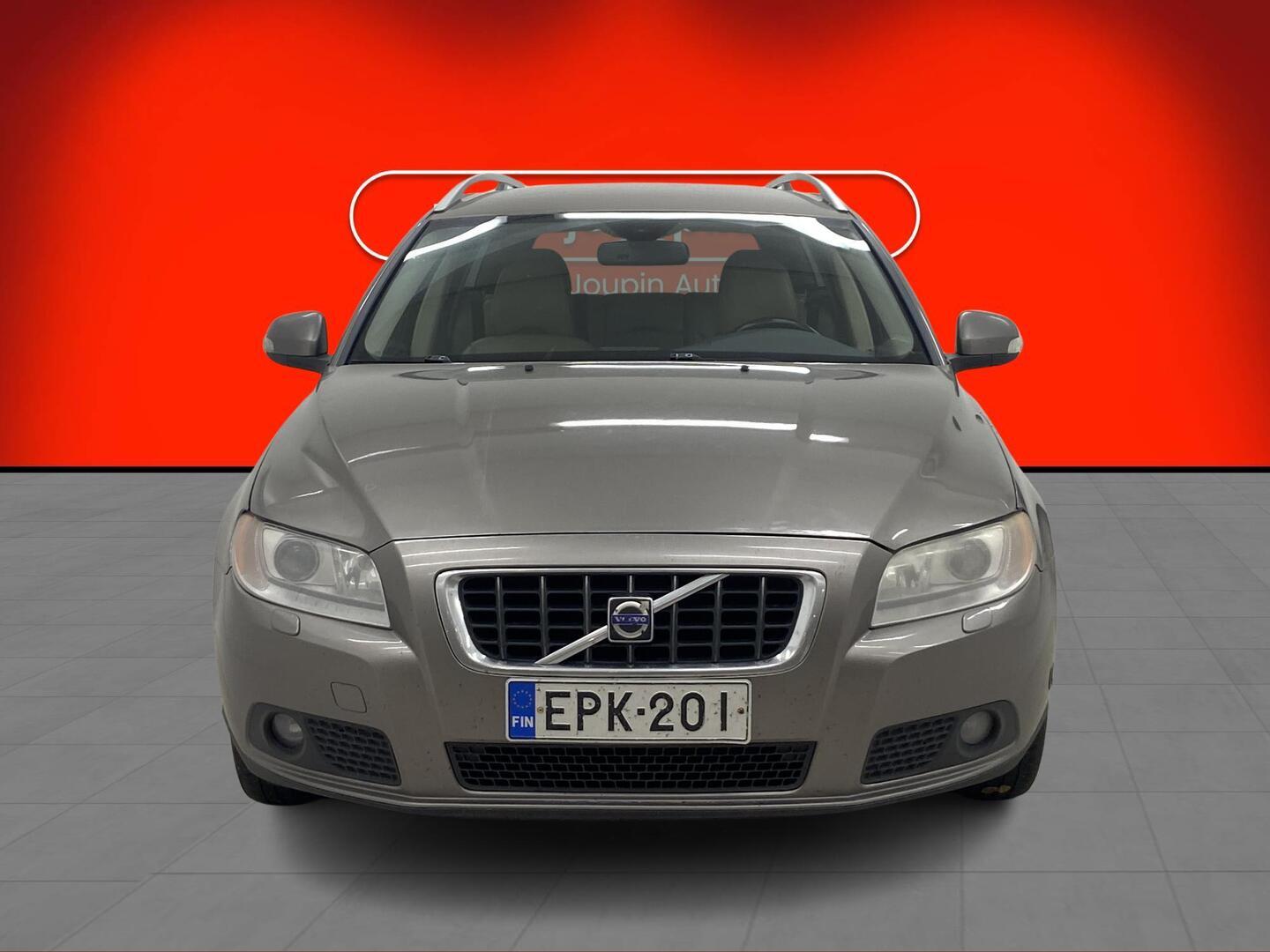 VOLVO V70 2008
