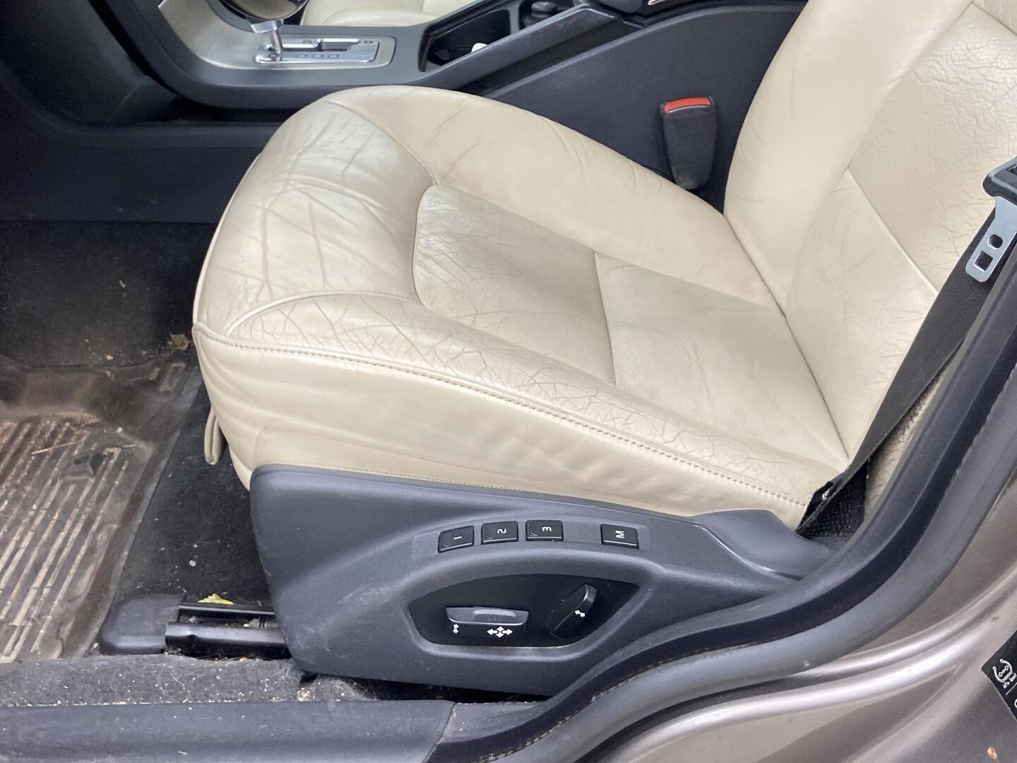 VOLVO V70 2008
