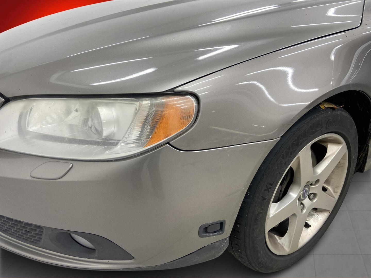 VOLVO V70 2008