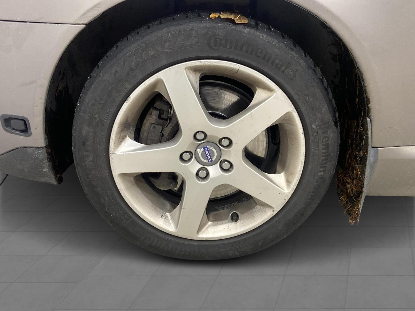 VOLVO V70 2008