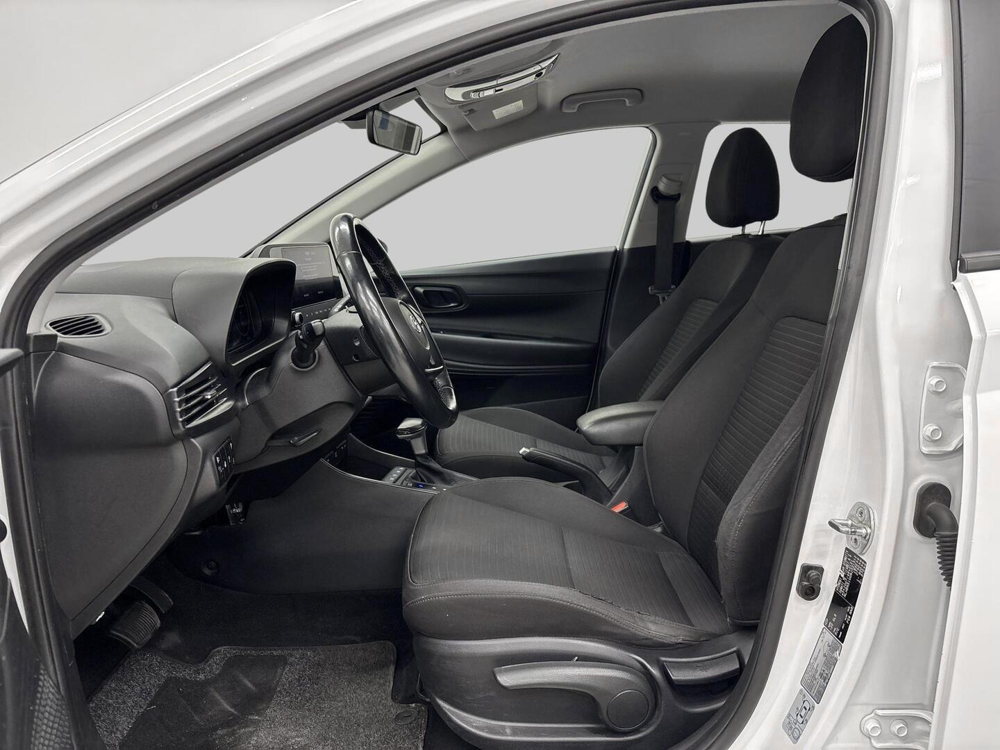 HYUNDAI i20 Hatchback 2021