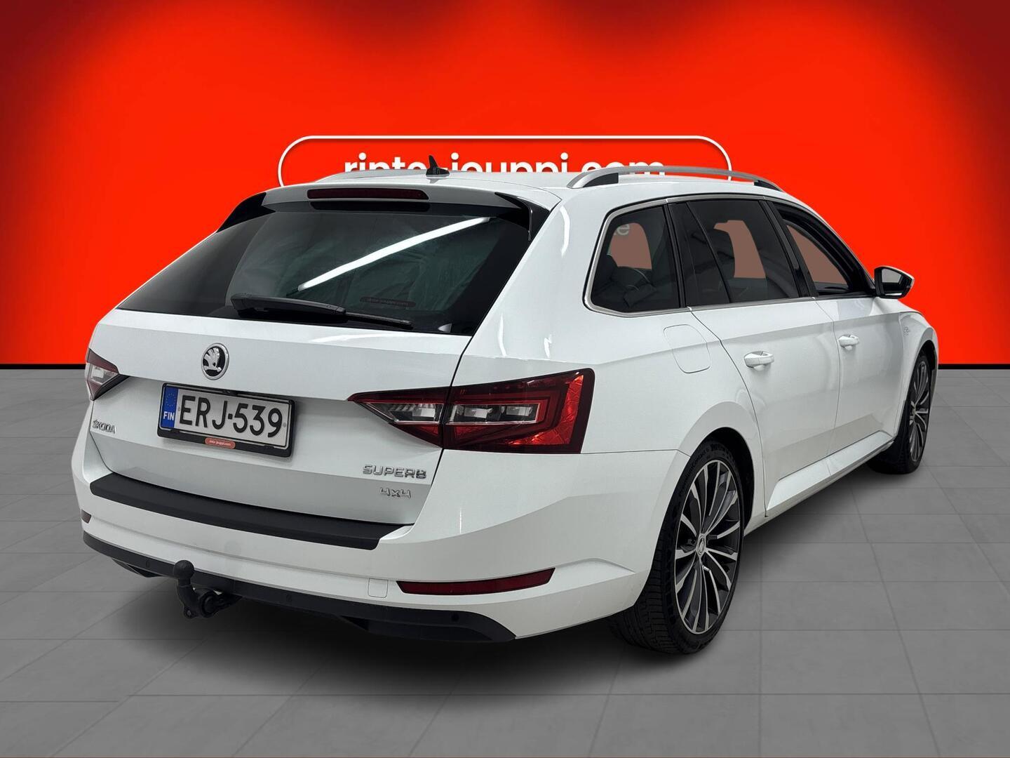 SKODA Superb 2016