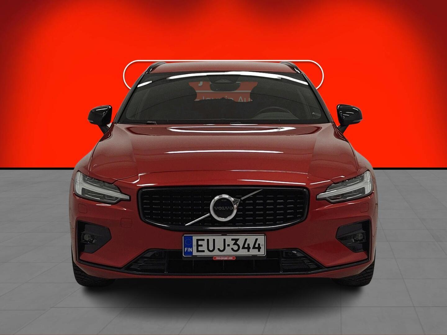 VOLVO V60 2022