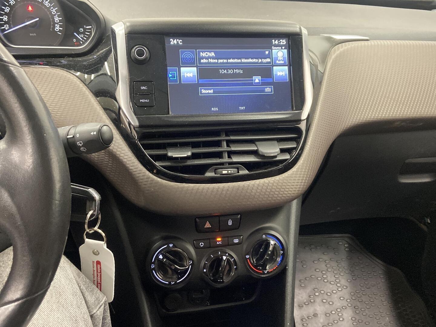 PEUGEOT 2008 2015