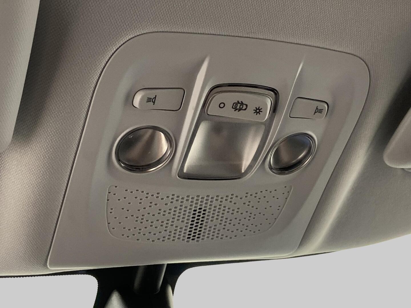 PEUGEOT 2008 2015