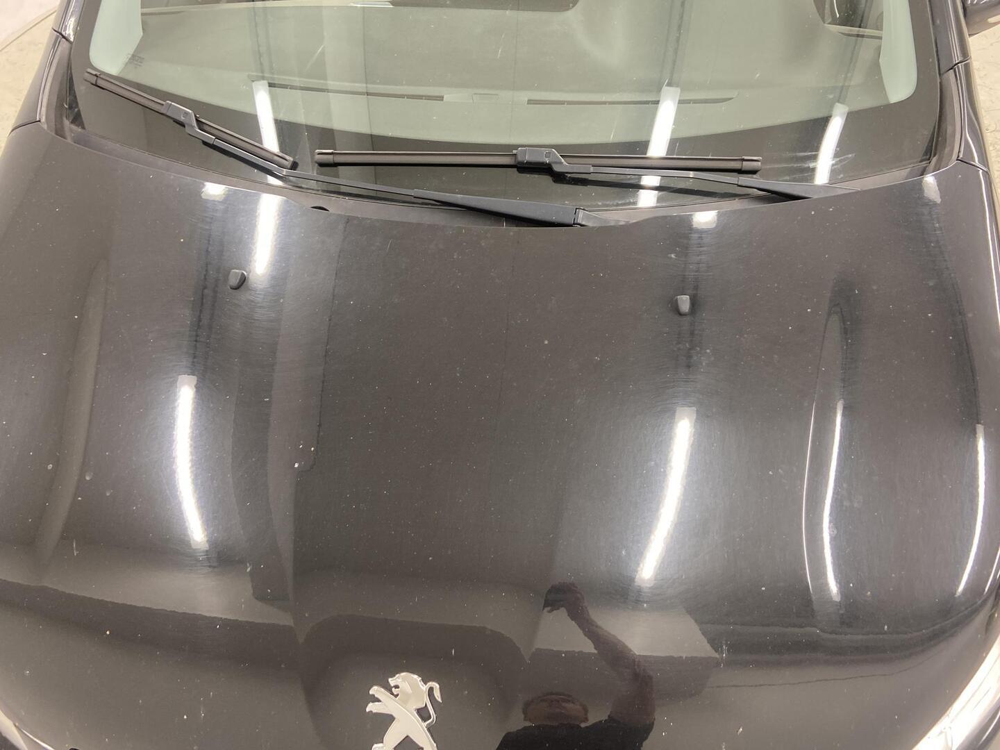 PEUGEOT 2008 2015