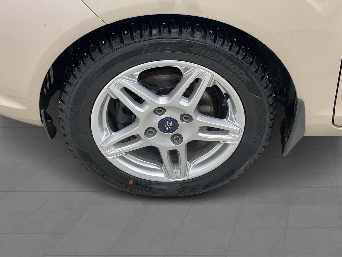 FORD Fiesta 2015