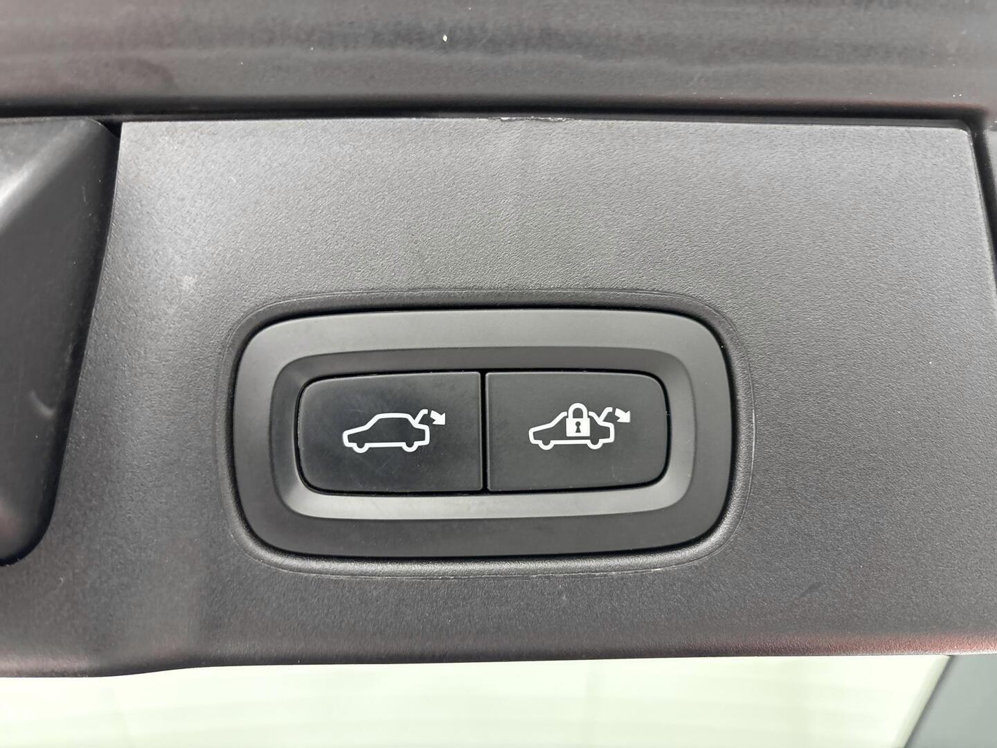 VOLVO V90 Cross Country 2020