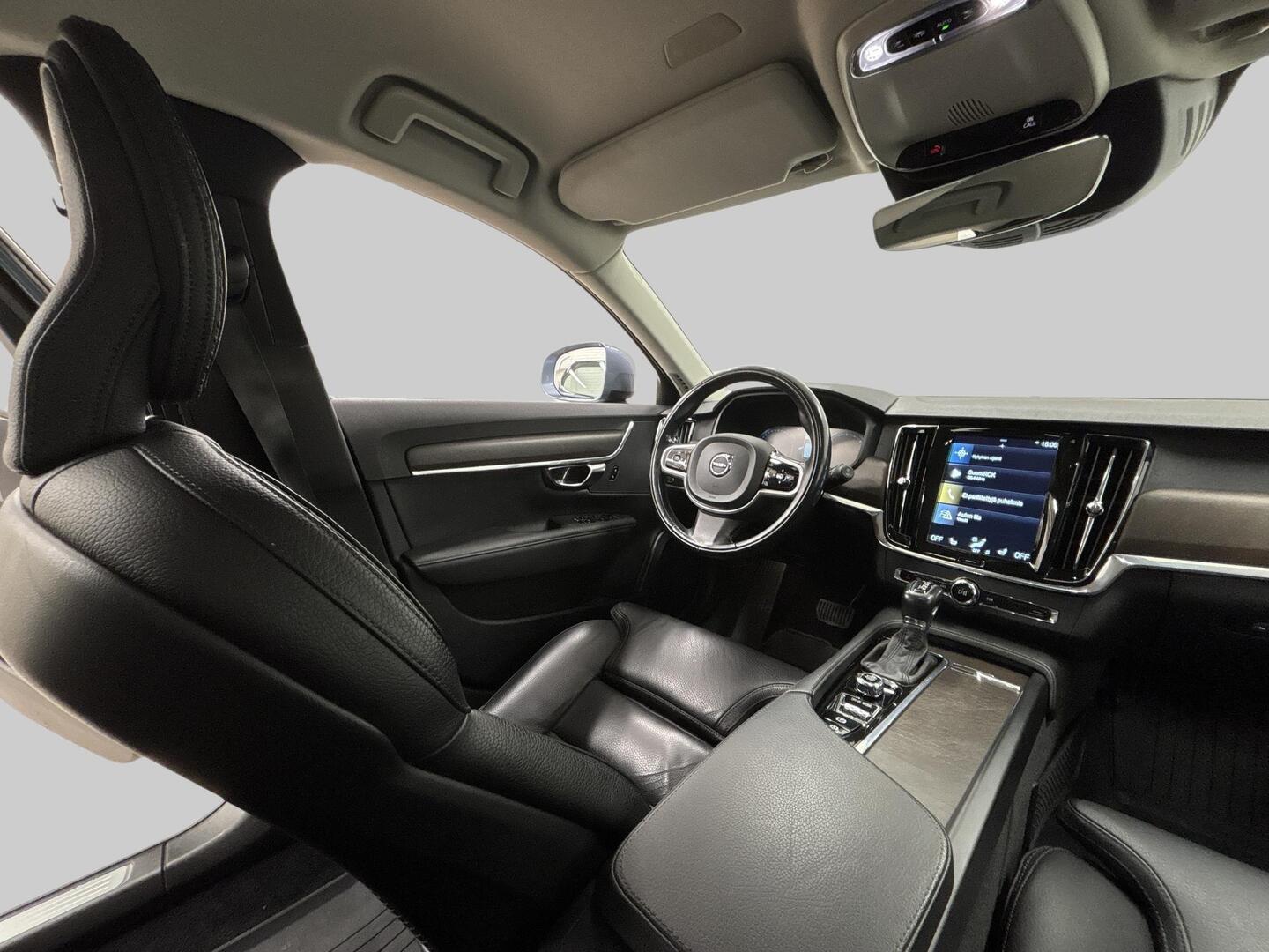 VOLVO V90 Cross Country 2020