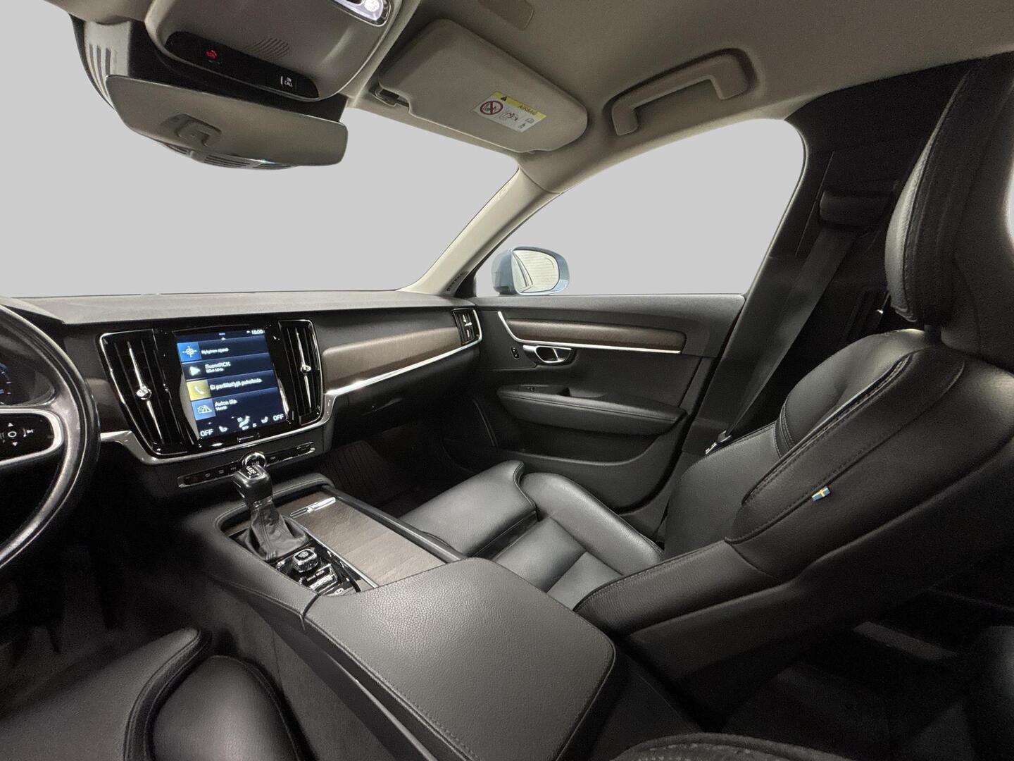 VOLVO V90 Cross Country 2020