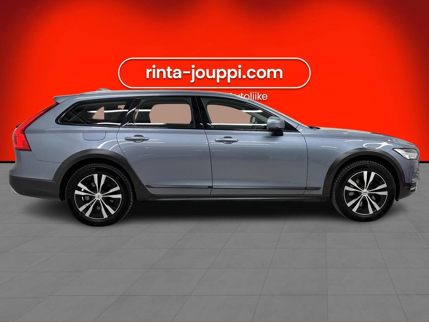 VOLVO V90 Cross Country 2020