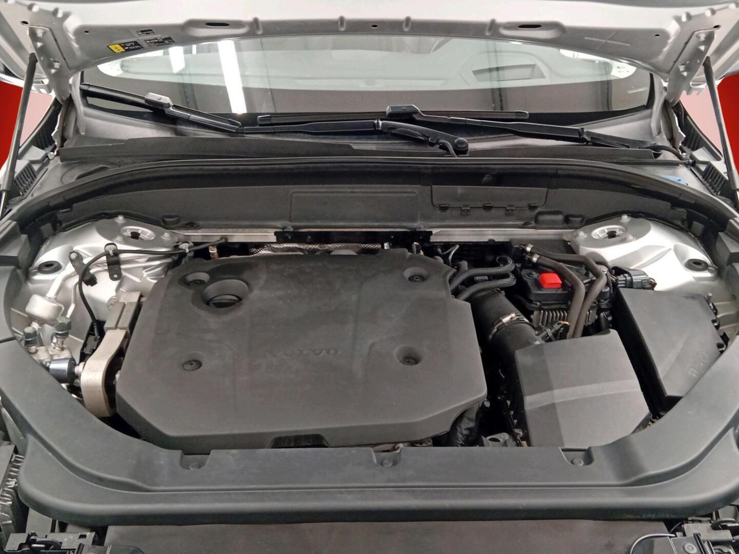 VOLVO XC60 2019