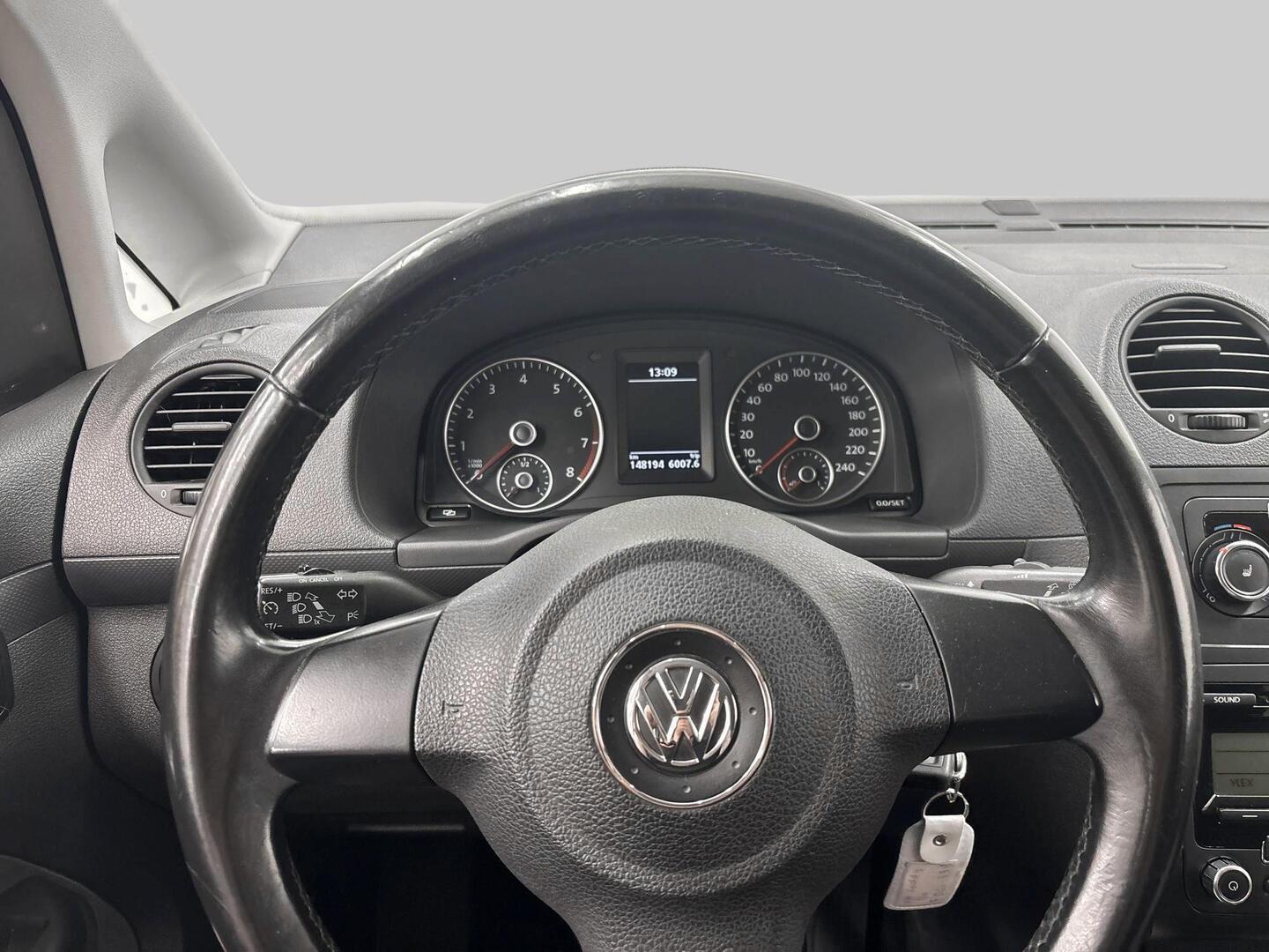 VOLKSWAGEN Caddy 2011