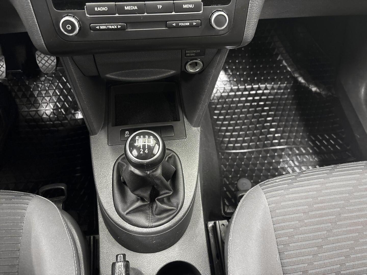 VOLKSWAGEN Caddy 2011
