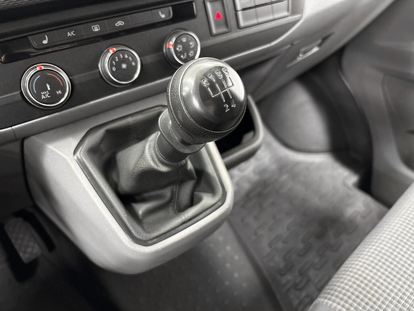 VOLKSWAGEN Transporter 2022