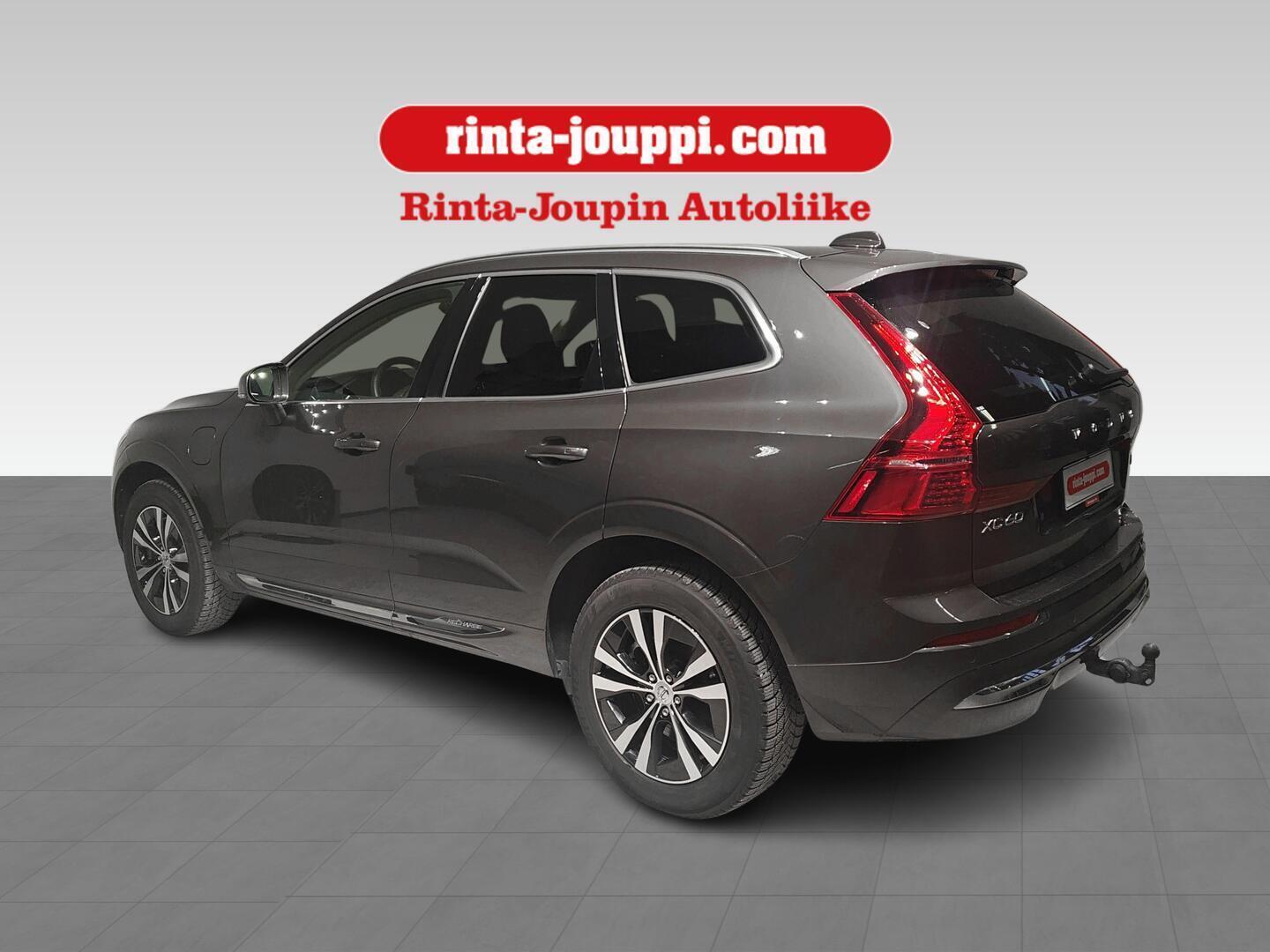 VOLVO XC60 2023