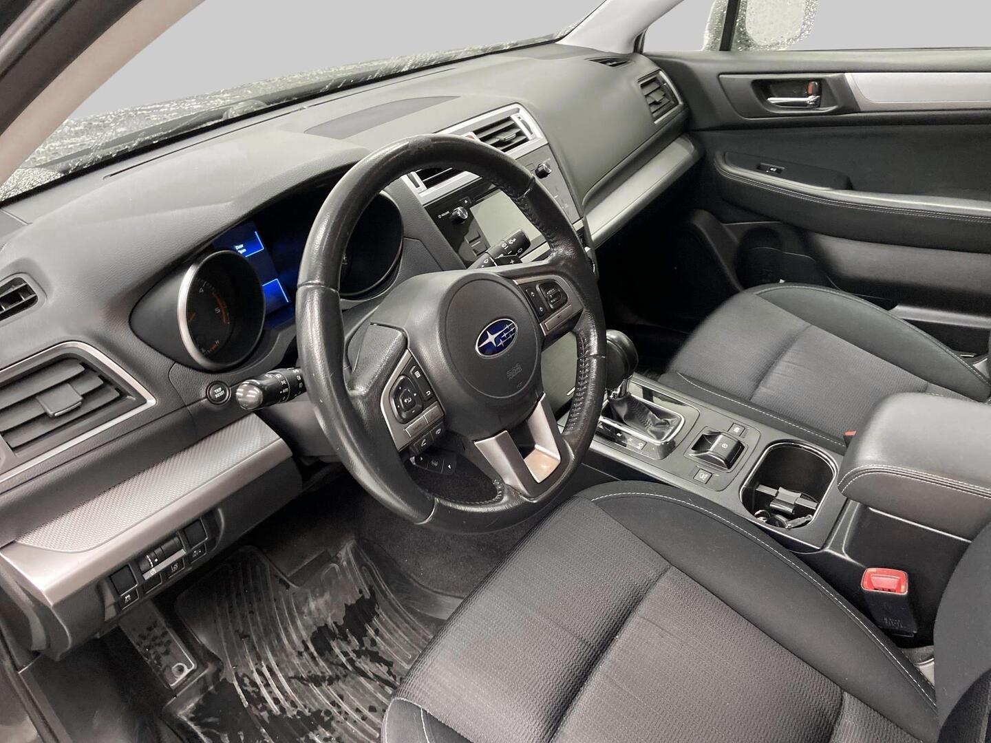 SUBARU Outback 2015