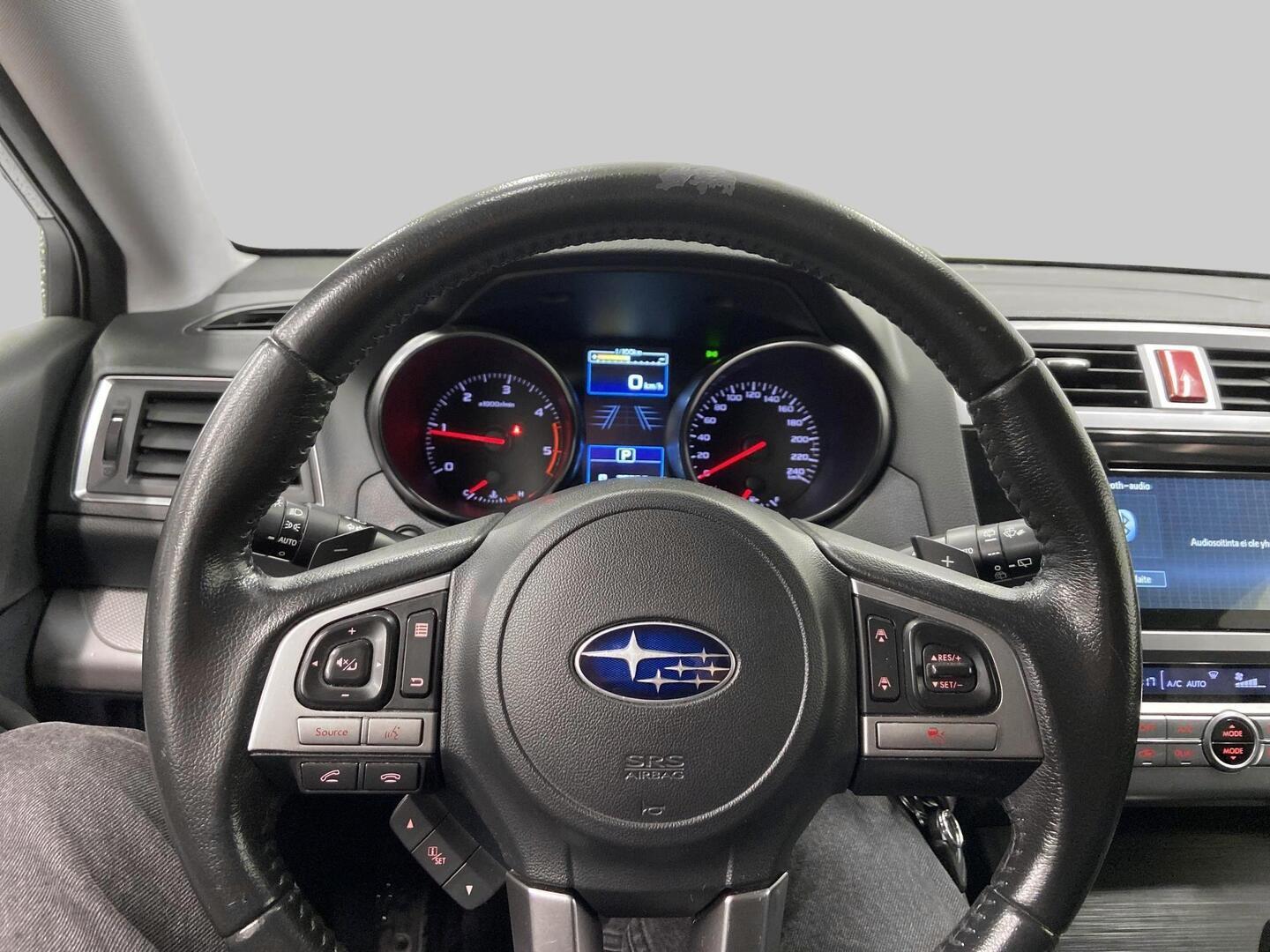 SUBARU Outback 2015