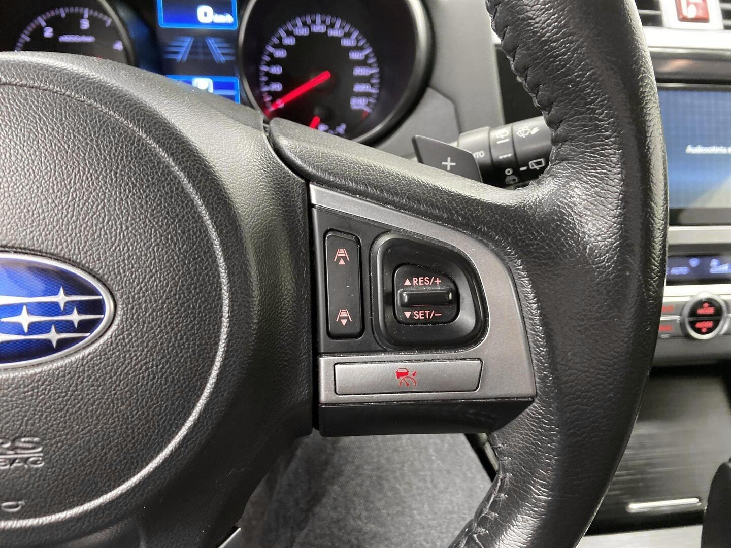 SUBARU Outback 2015
