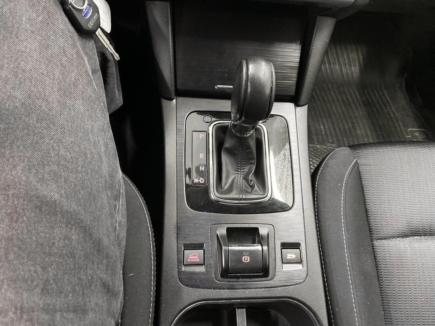SUBARU Outback 2015