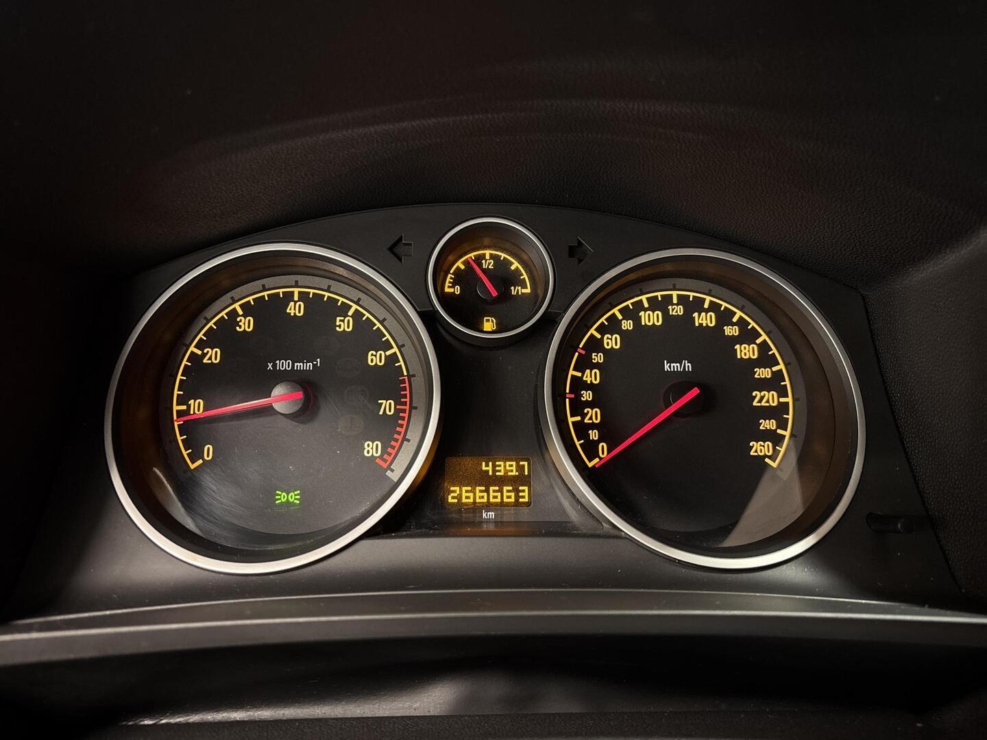OPEL Zafira 2010