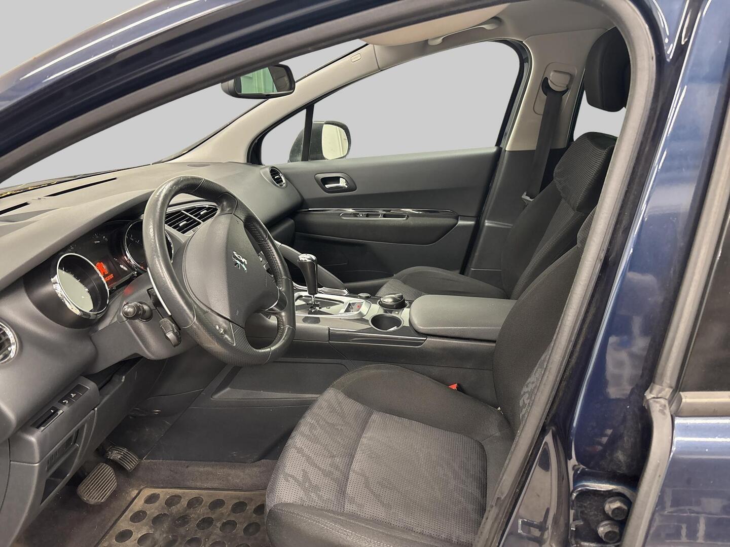 PEUGEOT 3008 2010