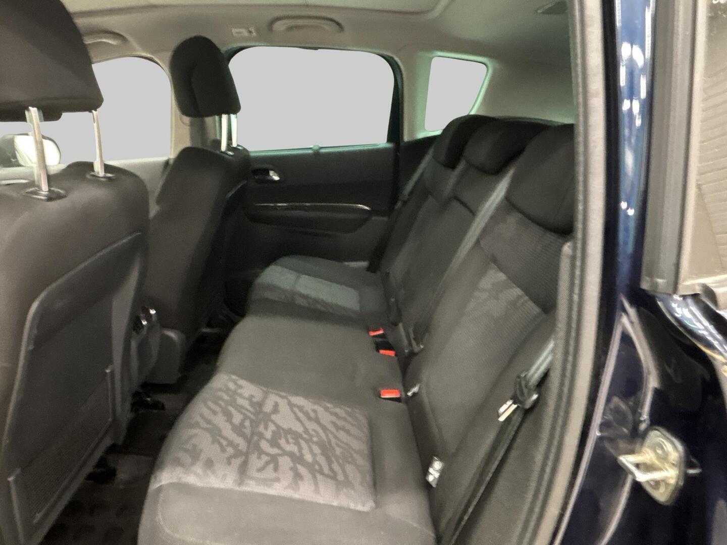 PEUGEOT 3008 2010