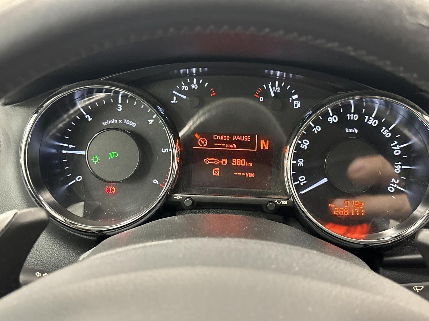 PEUGEOT 3008 2010