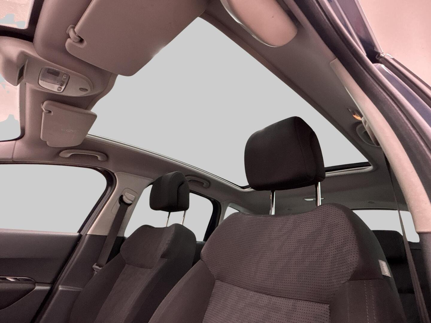 PEUGEOT 3008 2010
